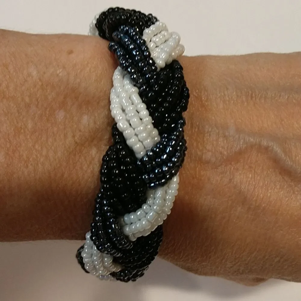 👌 New beaded braid bracelet
